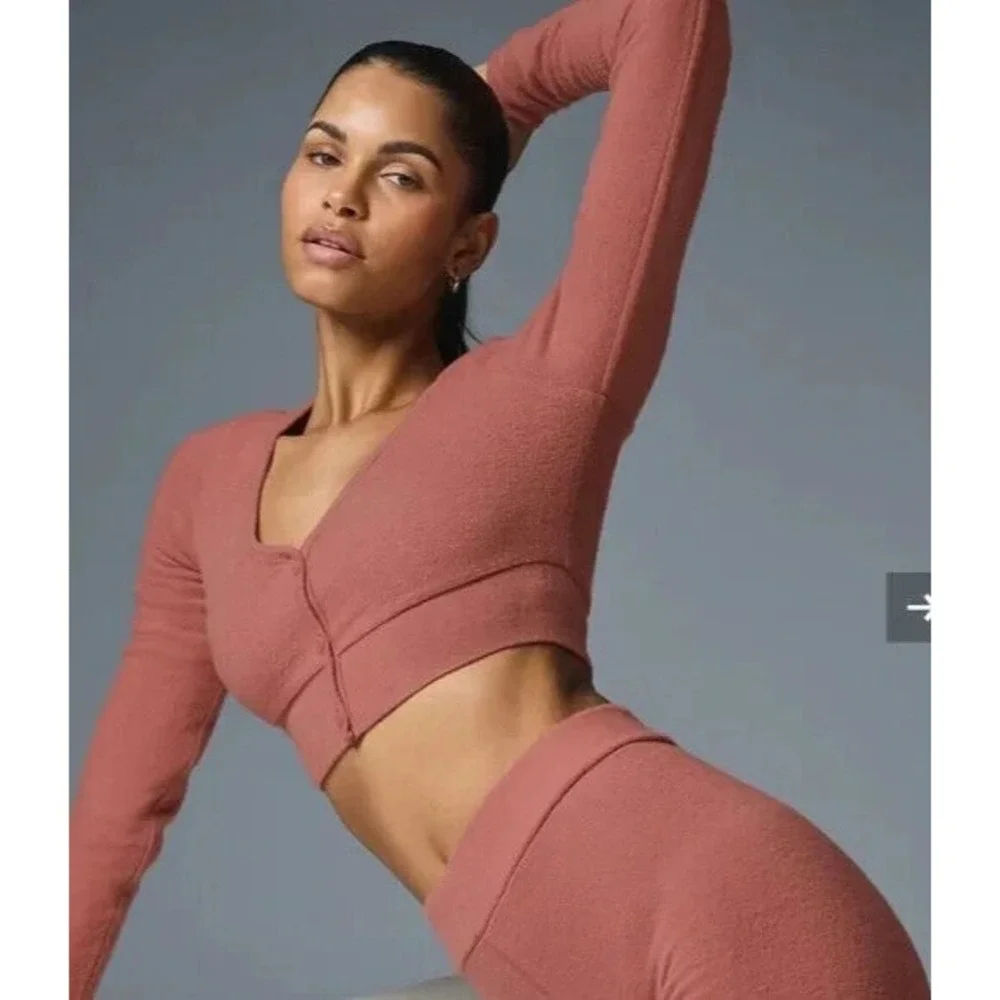 ALO Yoga Women's NWT Alolux Cropped Me Time Cardigan Sweater Terracotta Medium - Picture 3 of 8